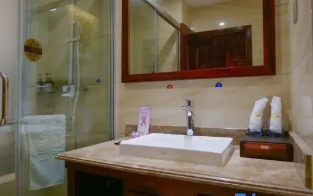 Fall In Love With Nujiang Grand Canyon Hotel