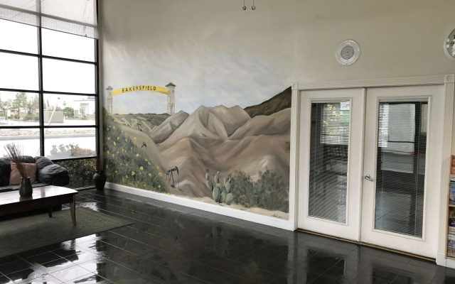 Studio 6 Bakersfield, CA - South