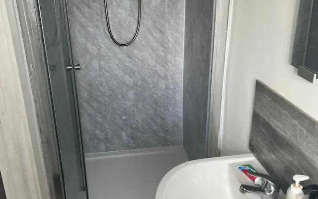 Oak Tree Lane Luxury Apartment in Birmingham