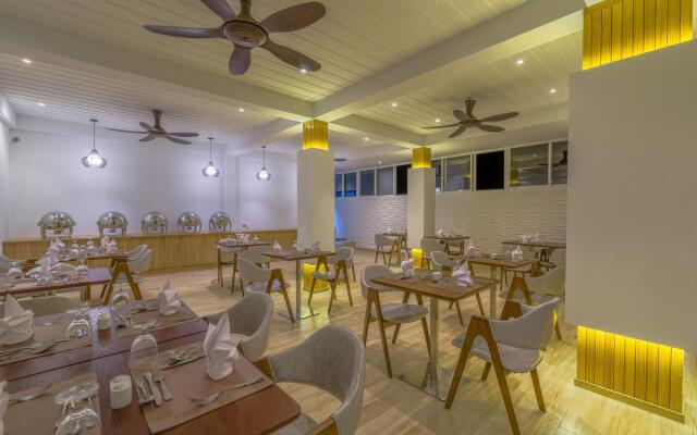 Dhiguveli Maldives Hotel