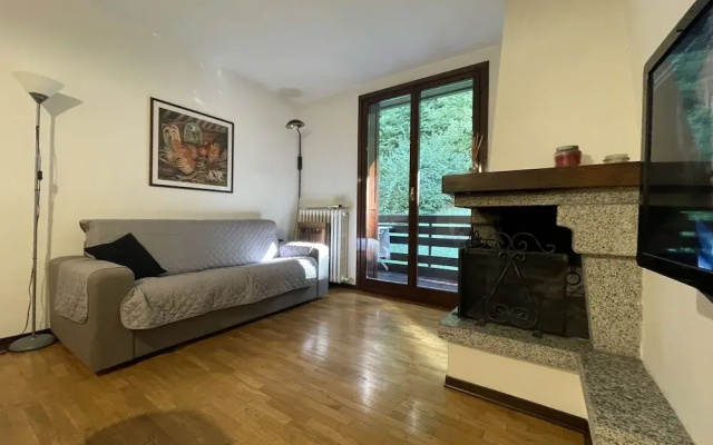 026 Bilocale con Caminetto Giustino