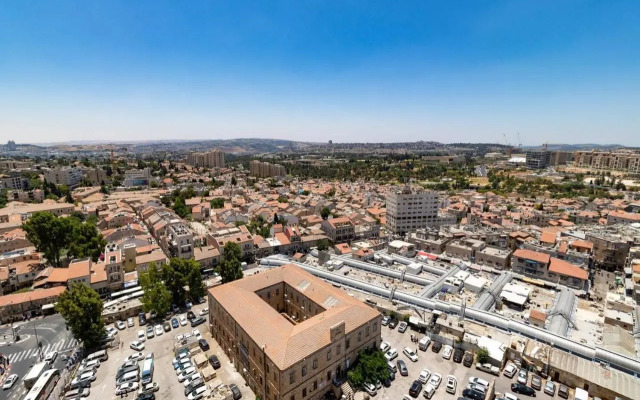 Magical 3BR/Parking with amazing view, city center