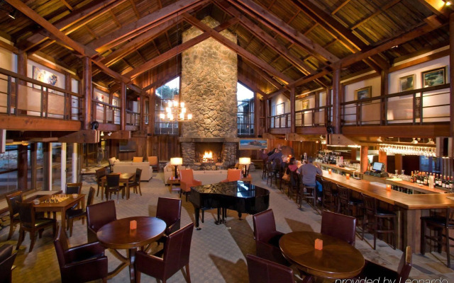 Timber Cove Resort