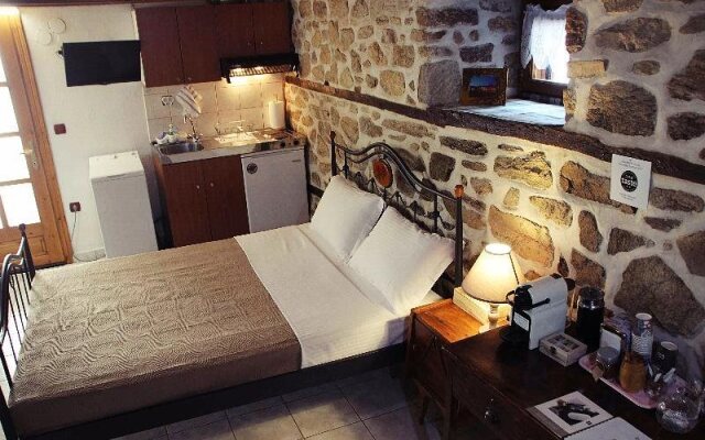 Aristotelis Guest Houses