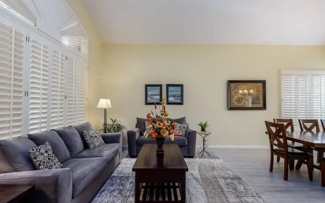 Casa Allegra 5 Bedroom Home by RedAwning