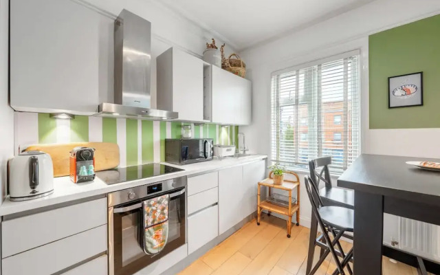 Claremont Apartment B - London