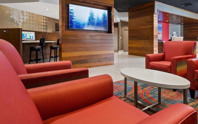 Holiday Inn Milwaukee Brookfield by IHG