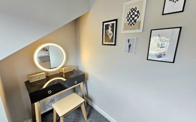 Warm & Cosy Home in Glasgow