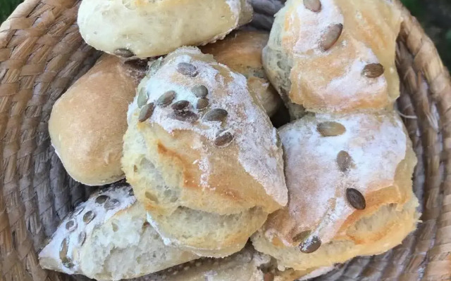 Bull-August gård vandrarhem/hostel