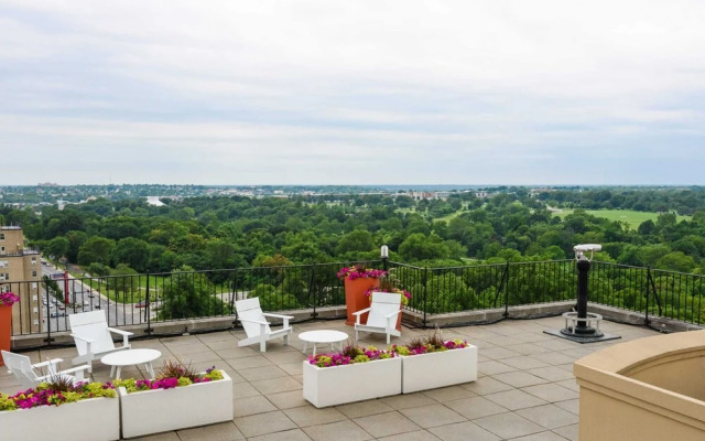 Parc - Warm CWE Apts near BJC by Zencity