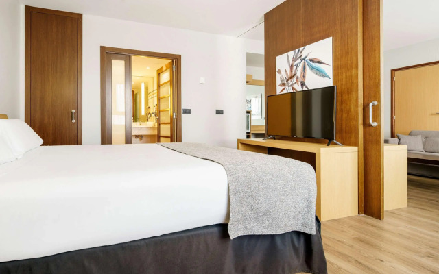 Hotel ILUNION Valencia 4