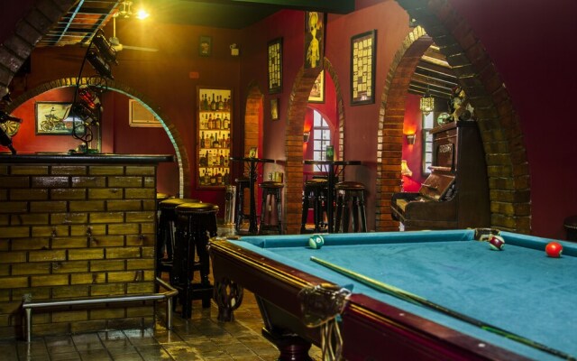 Adham Compound Hotel