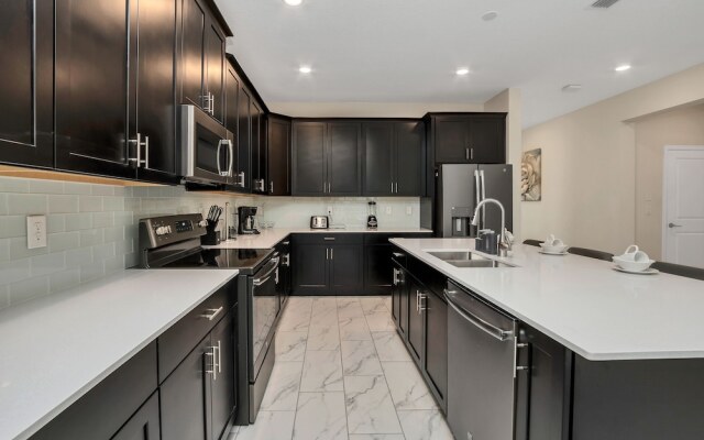 Fabulous 6 Bed Storey Lake Villa Pool & Spa 2145bmd