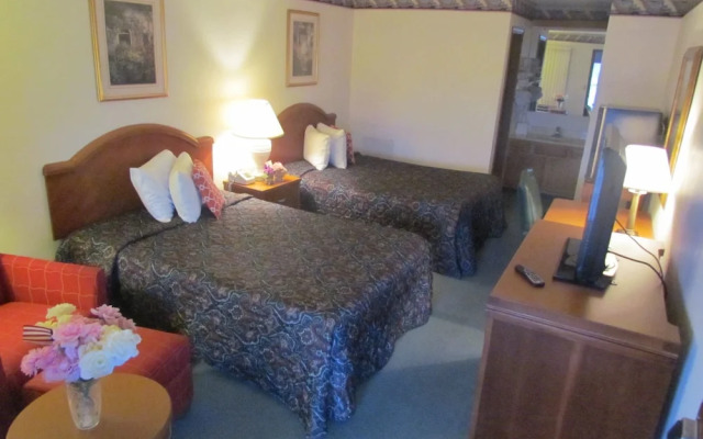 Travel Inn & Suites