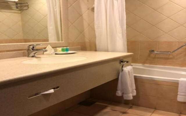 Golden Tulip Al Khobar Corniche