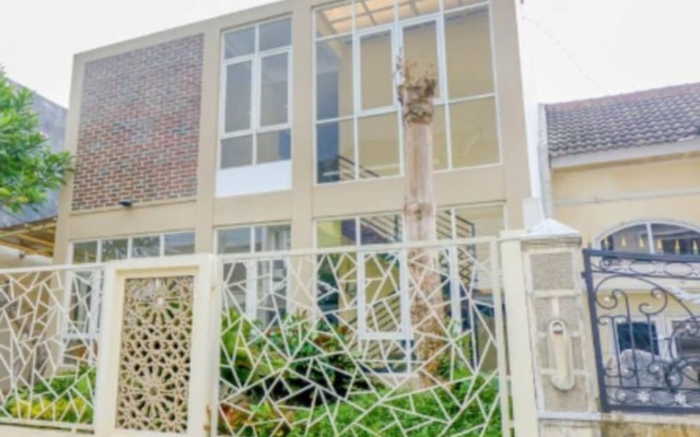 Omah Anin Boarding House