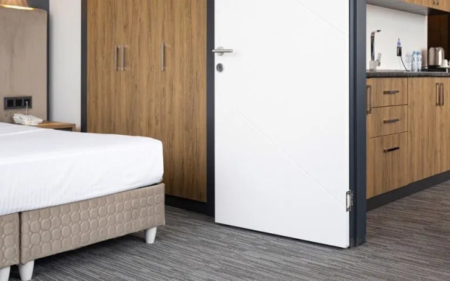 Home Plus Hotel
