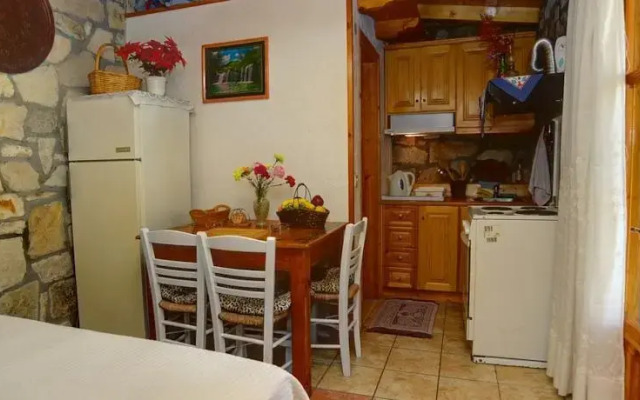 Rea & Soula Apartments