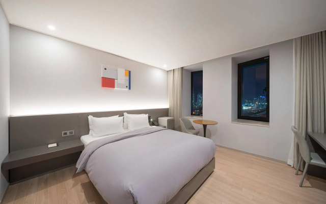 ACT Hotel