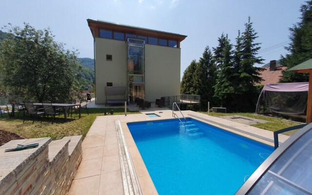 Luxury Private Villa with Pool