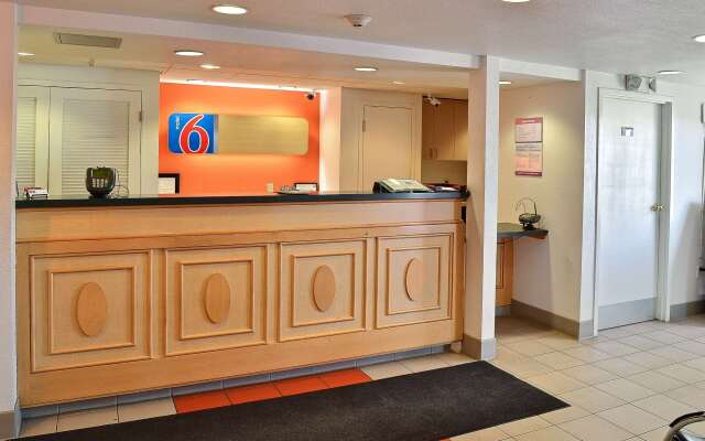 Motel 6 Billings, MT - North