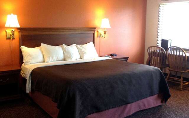 AmericInn by Wyndham Forest Lake