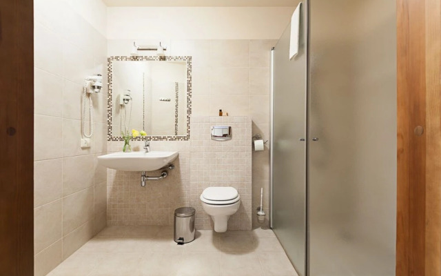 Conviva Hotel