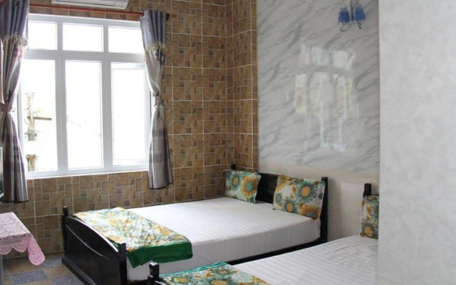 Yen Vy Hotel