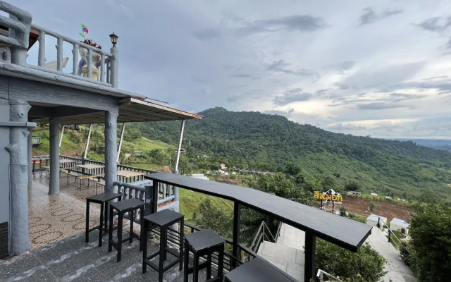 Seemok Resort