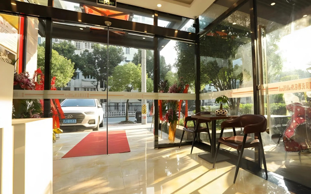 Shell Shanghai Jiading Nanxiang Town Minzhu Street Hotel