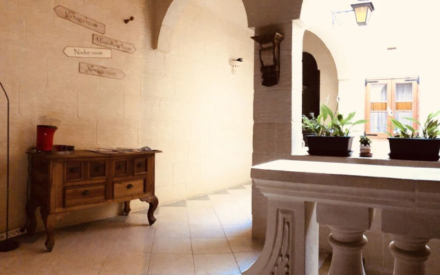 Narcisa Farmhouse B&B