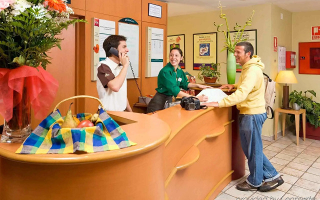 ibis Granada