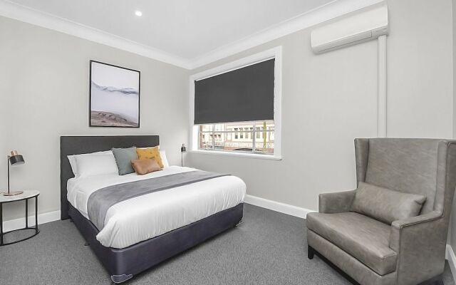 Horse and Jockey Hotel Homebush