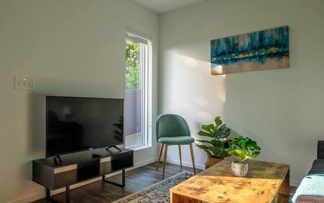 FRONTDESK Fairfax Flats West End Nashville