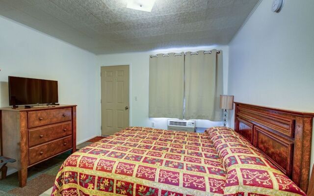 Crimson Hills Motel