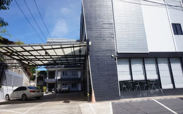 Varinthorn Residence