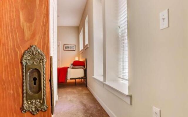 JBH 115 W 2nd Apt #2