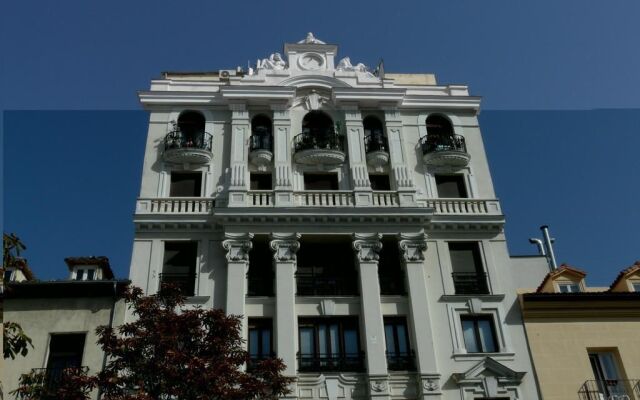 Alvaro Residencia