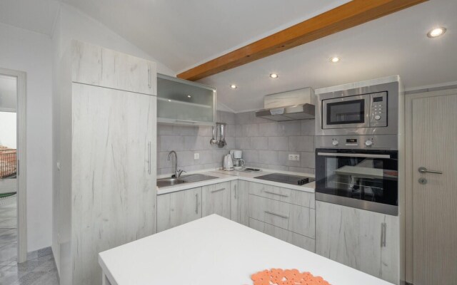 Beautiful Home in Crikvenica With Wifi and 2 Bedrooms