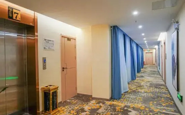 Longqiao Hotel (Yichang Yiting Three Gorges Airport)