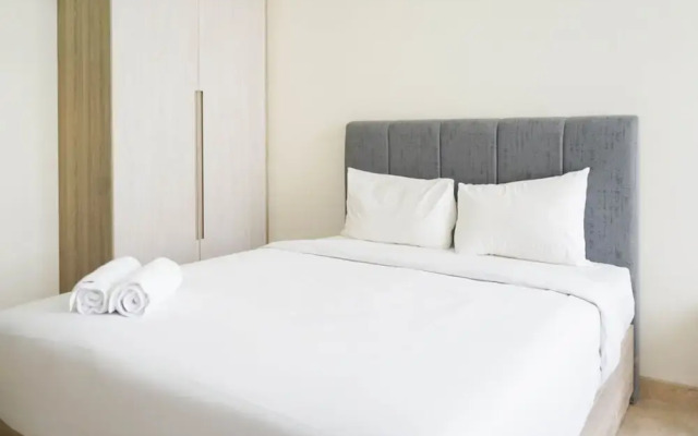 Minimalist and Homey Studio Menteng Park Apartment