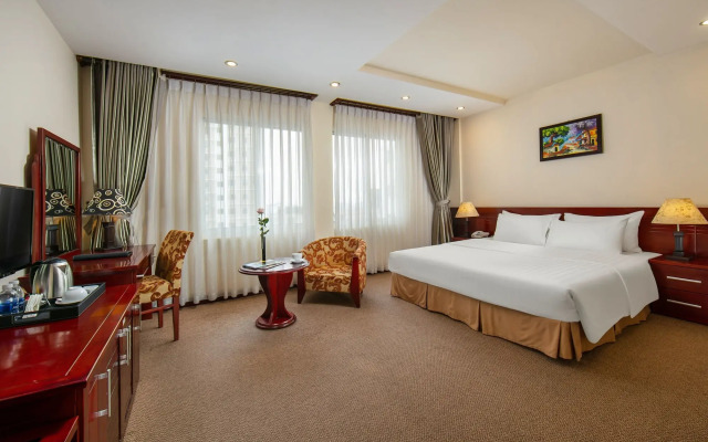 A25 Hotel - 705 Lac Long Quan