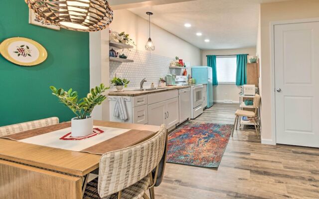 Stylish Vacation Rental - Walk to Isu!
