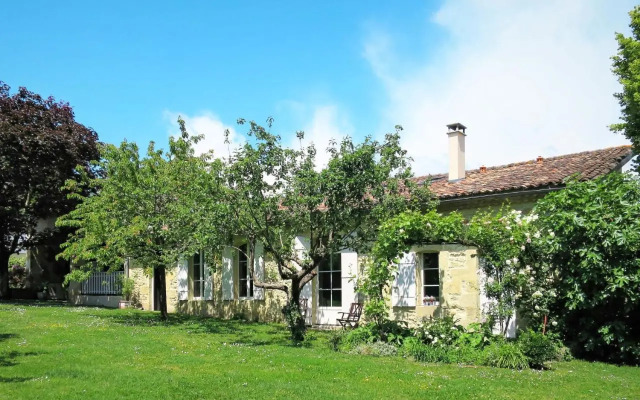 Holiday Home La Vertheuillaise - VHL100