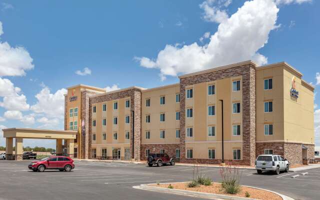 Comfort Inn & Suites