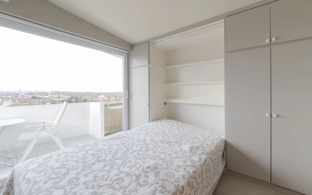 High in the sky De Haan