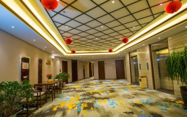 Zhongwei Shadu Hotel