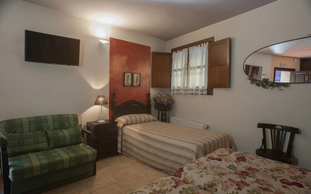 Hotel Corru San Pumés