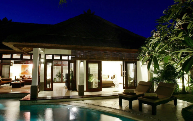 The Maya Seminyak Villas
