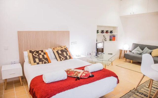 San Juan Alfalfa Oasis I by Valcambre